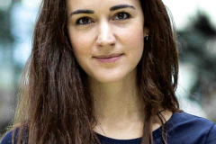 ROXANNE VARZA